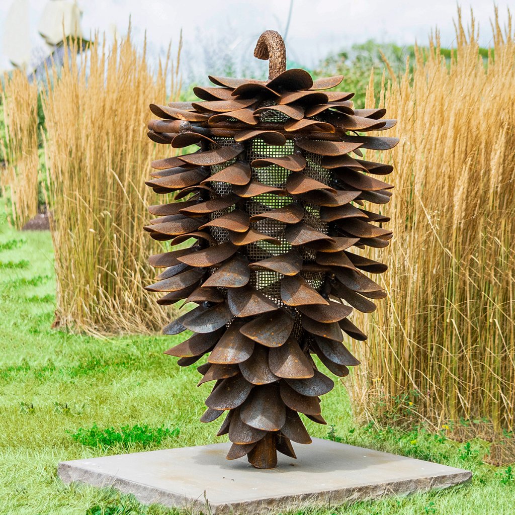 Pine-Cone-sculpture-(3)