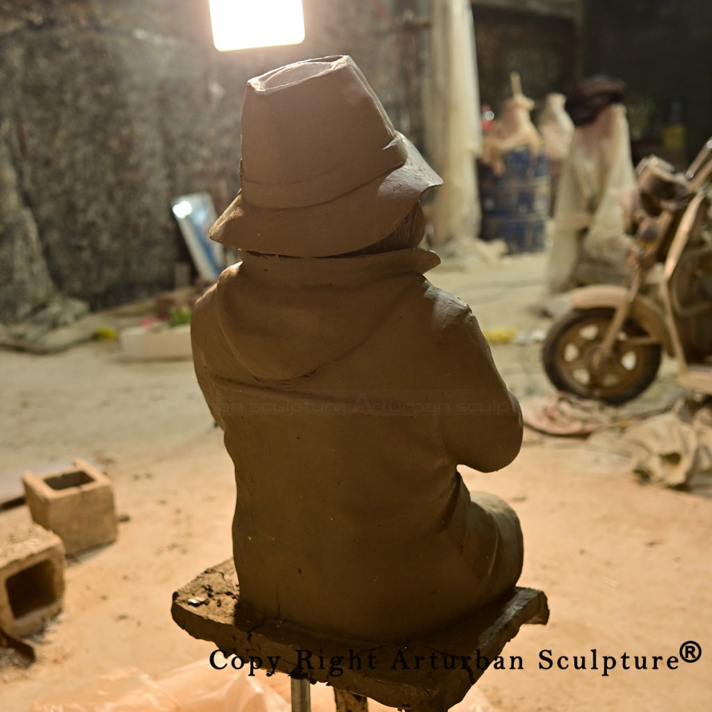 4 clay mold of paddington garden ornament