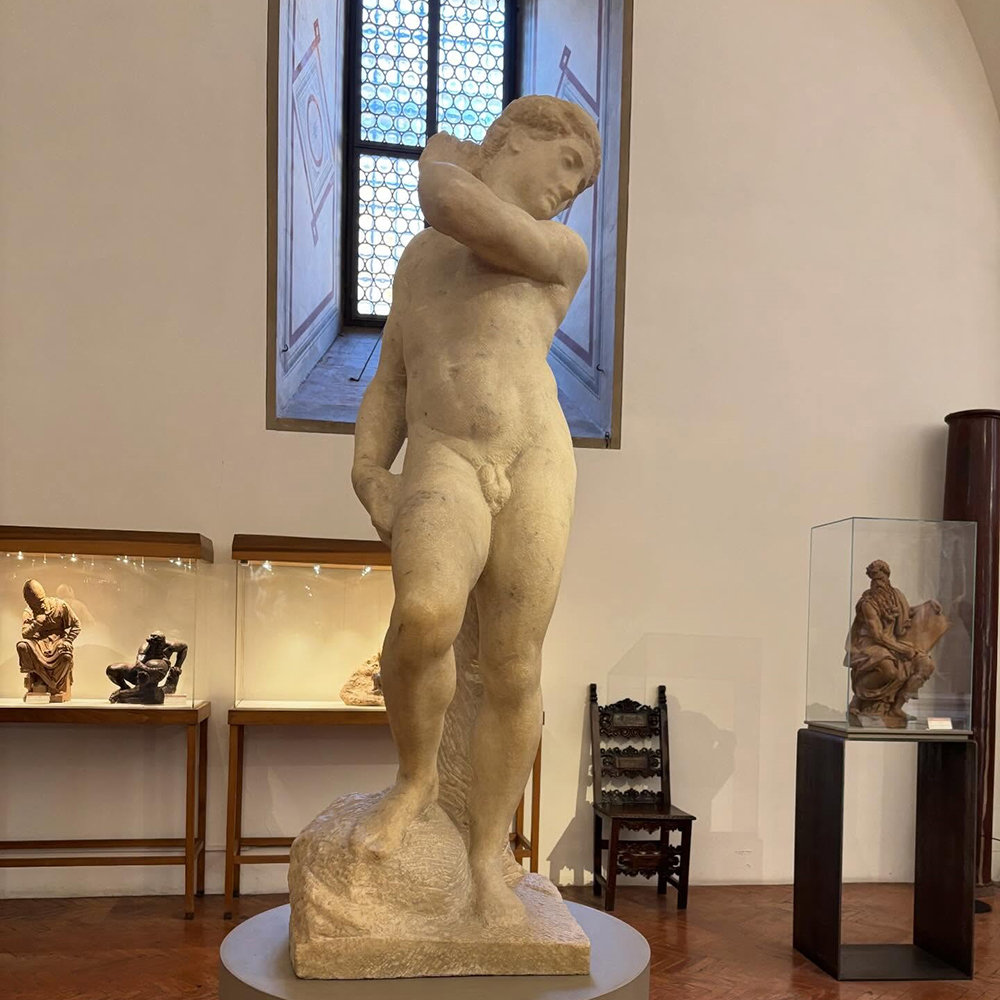 Apollo statue full body display