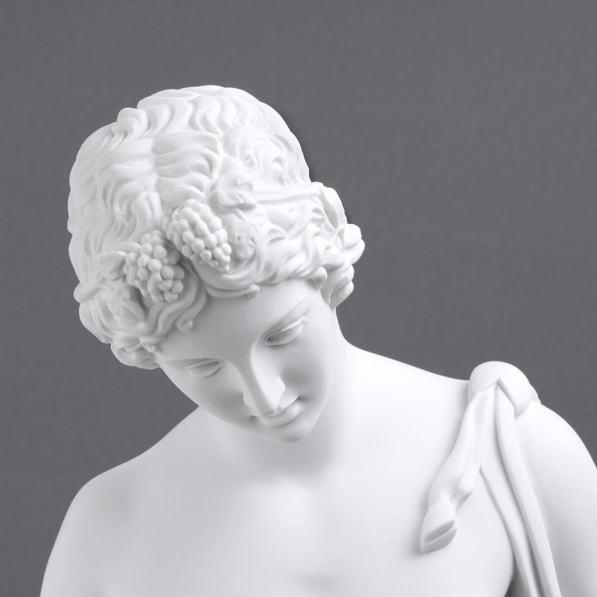 Narcissus Sculpture marble face detail