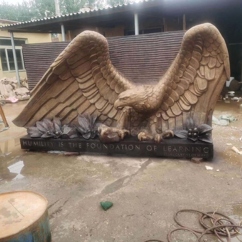 Bronze Eagle Big Statue detailed feather carving
