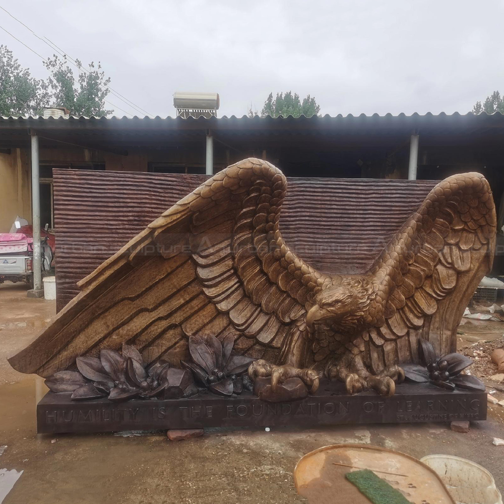 Eagle Big Statue bronze monument front view