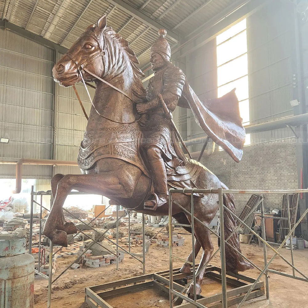 General on Horse bronze Statue