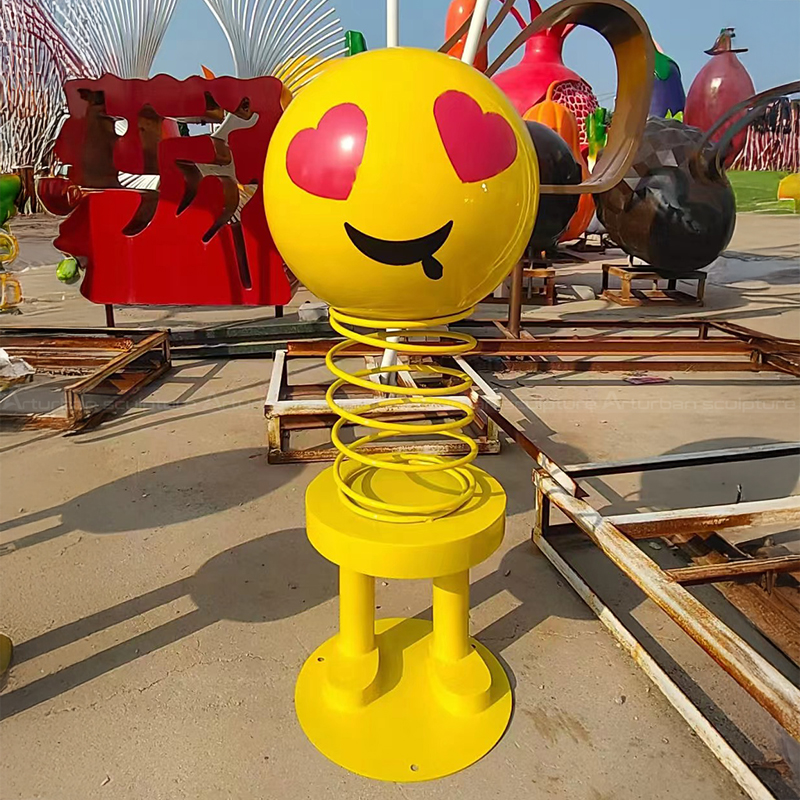 Heart eyes Smiley Face Statue outdoor display