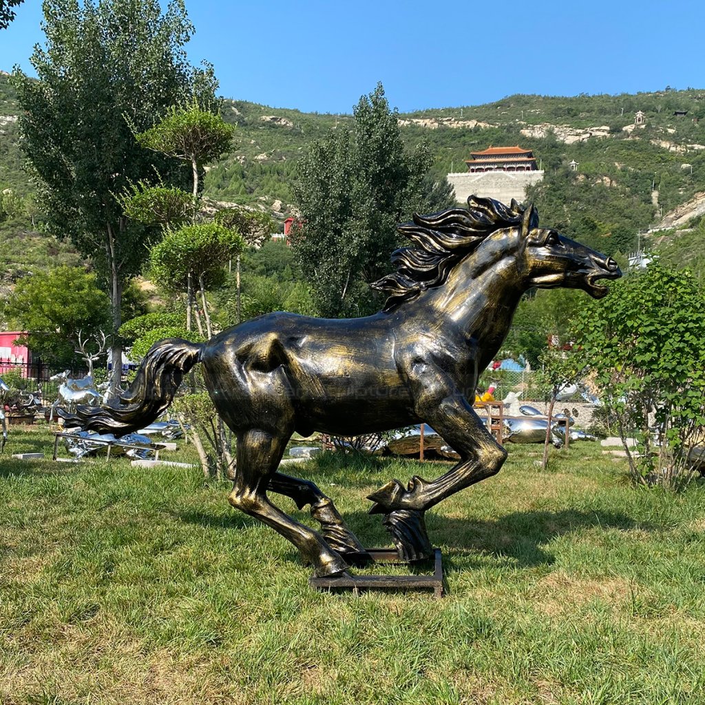 Running Life Size Horse Statue Fiberglass Sculpture