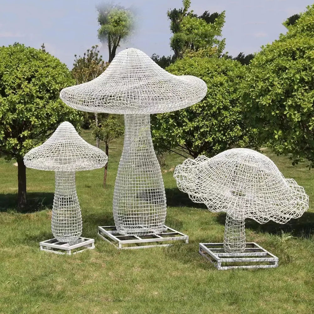 Stainless steel large garden mushroom statues mixed clusters