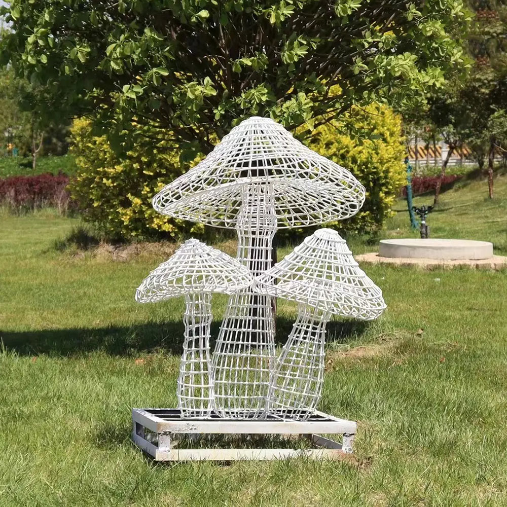 Stainless steel large garden mushroom statues trio display
