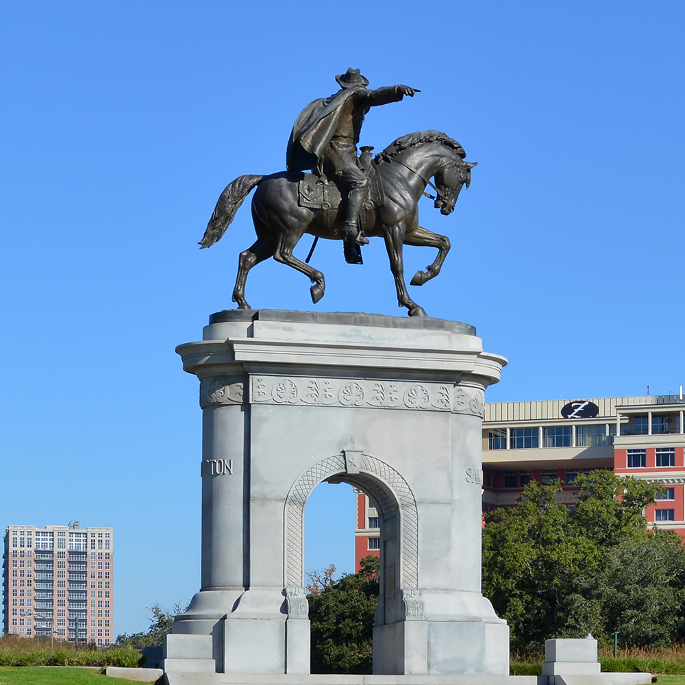 Bronze Sam Houston pointing forward on horseback